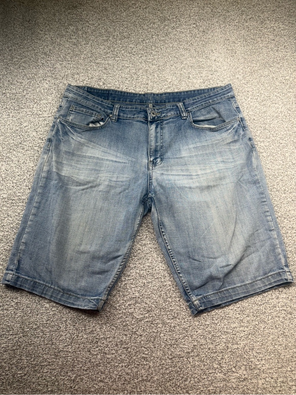 Men's Flypaper Light Wash Relaxed Blue Denim Jean Shorts Y2K Size 38x13